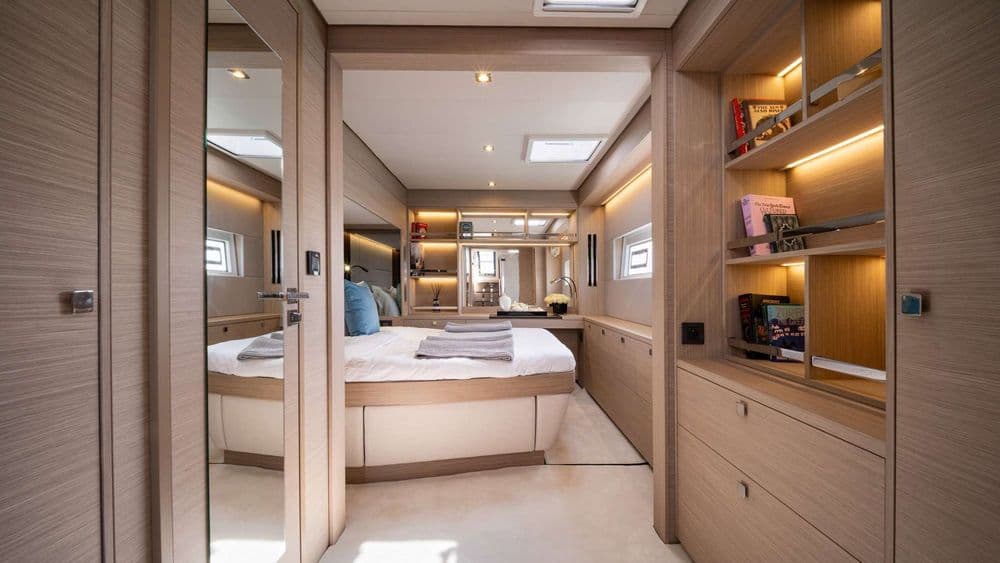 lady-m-interior-cabin