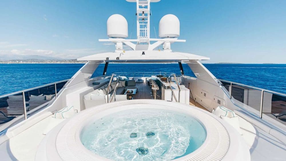 orion-exterior-sundeck