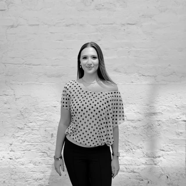lily-overton-black-and-white