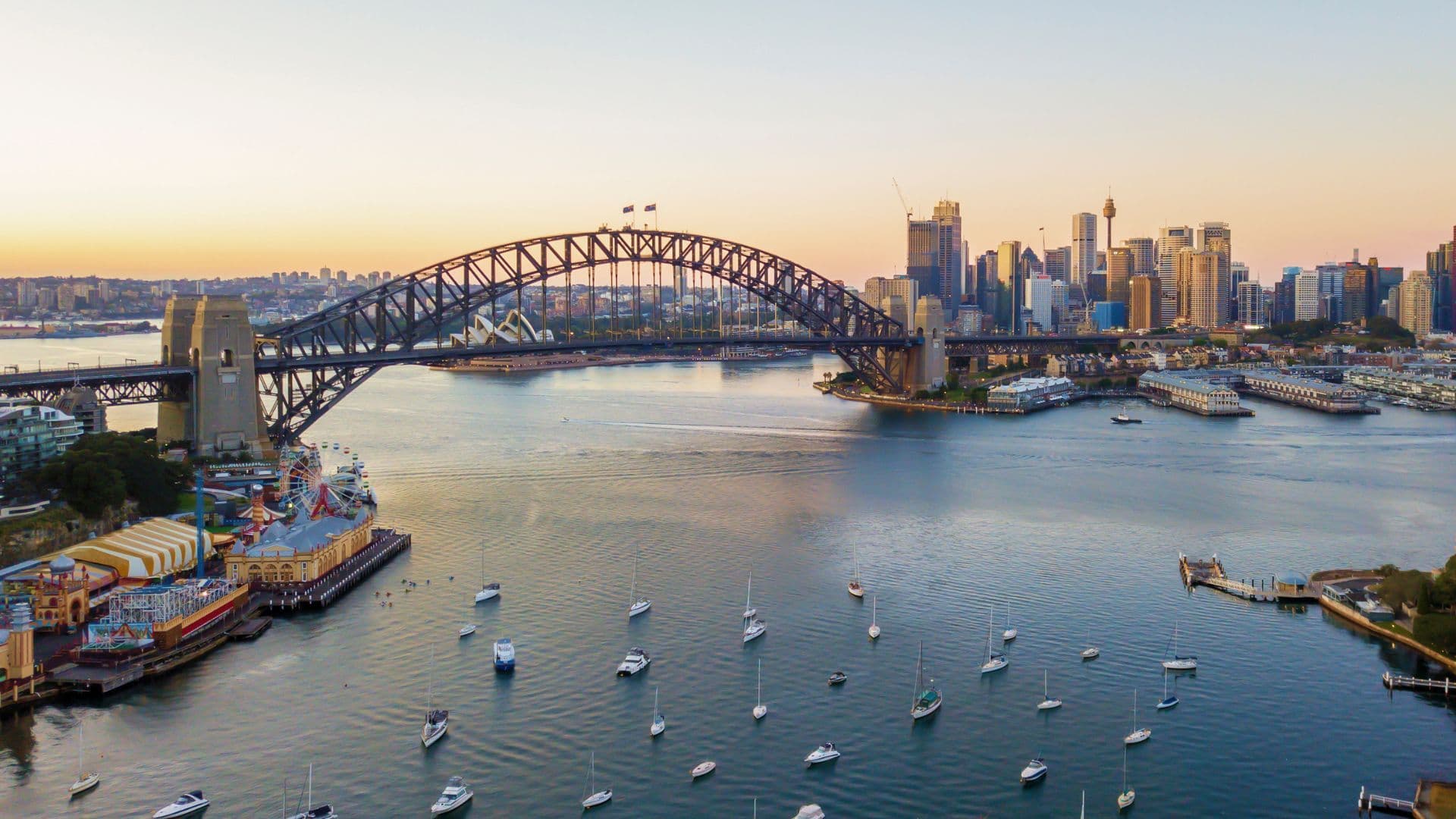 sydney-harbour-bridge-skyline-australia