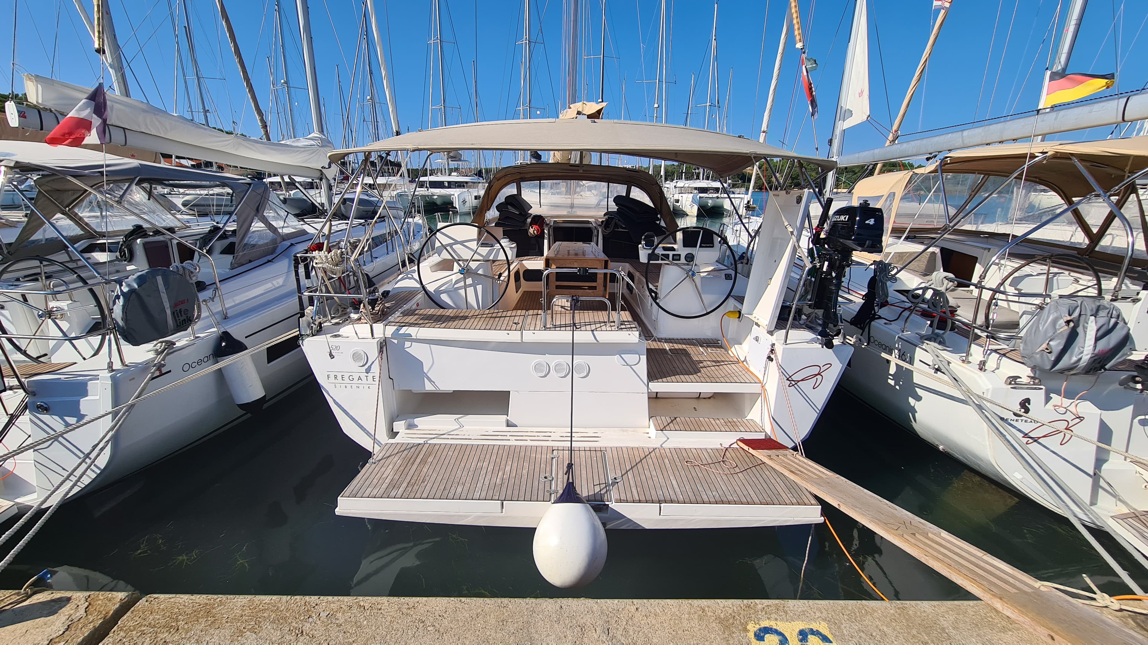 FREGATE – Dufour Yachts