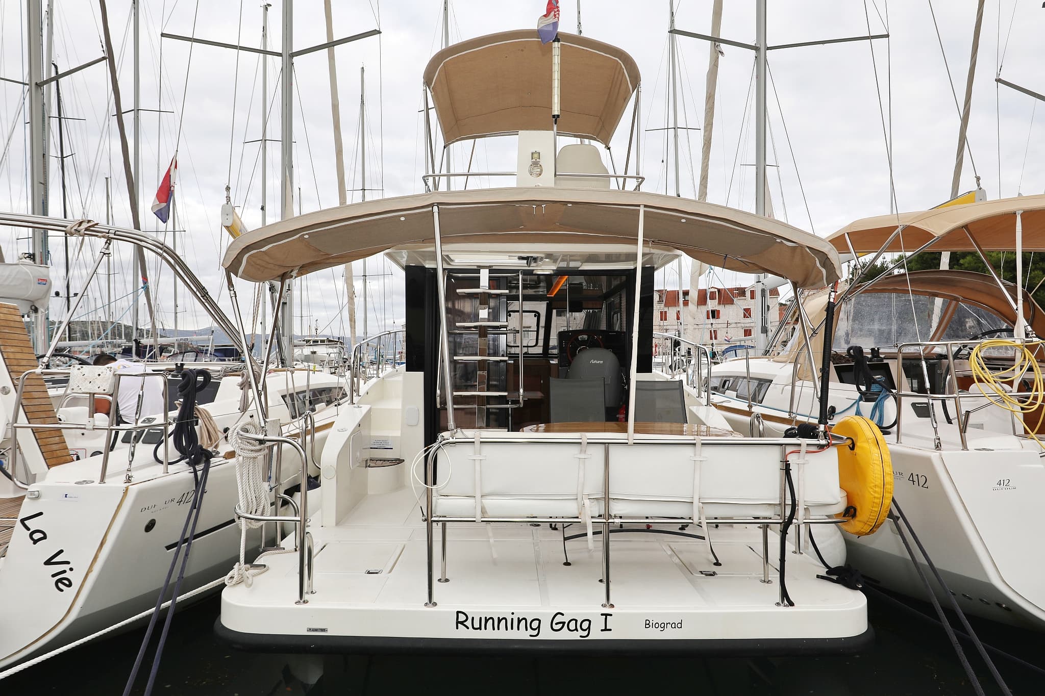 Running Gag I – Cobra Yachts