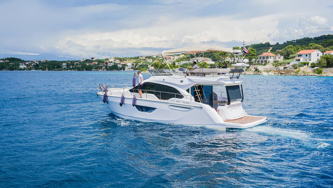 Stardust – Sessa Marine