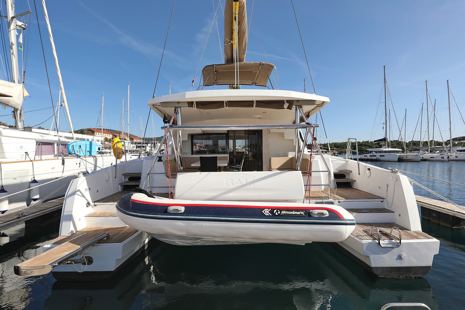 Karina V – Catana Group