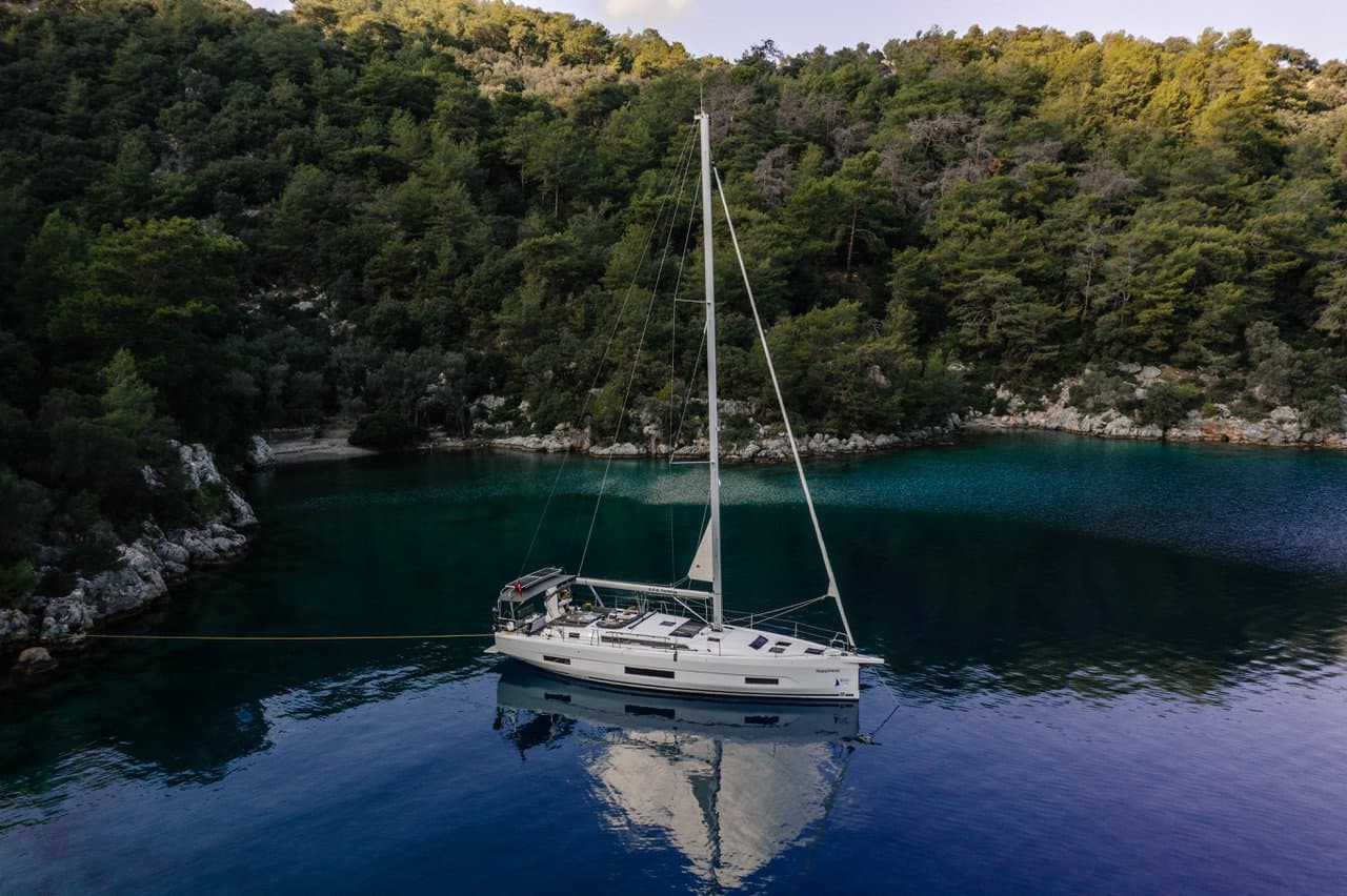 Happiness – Dufour Yachts