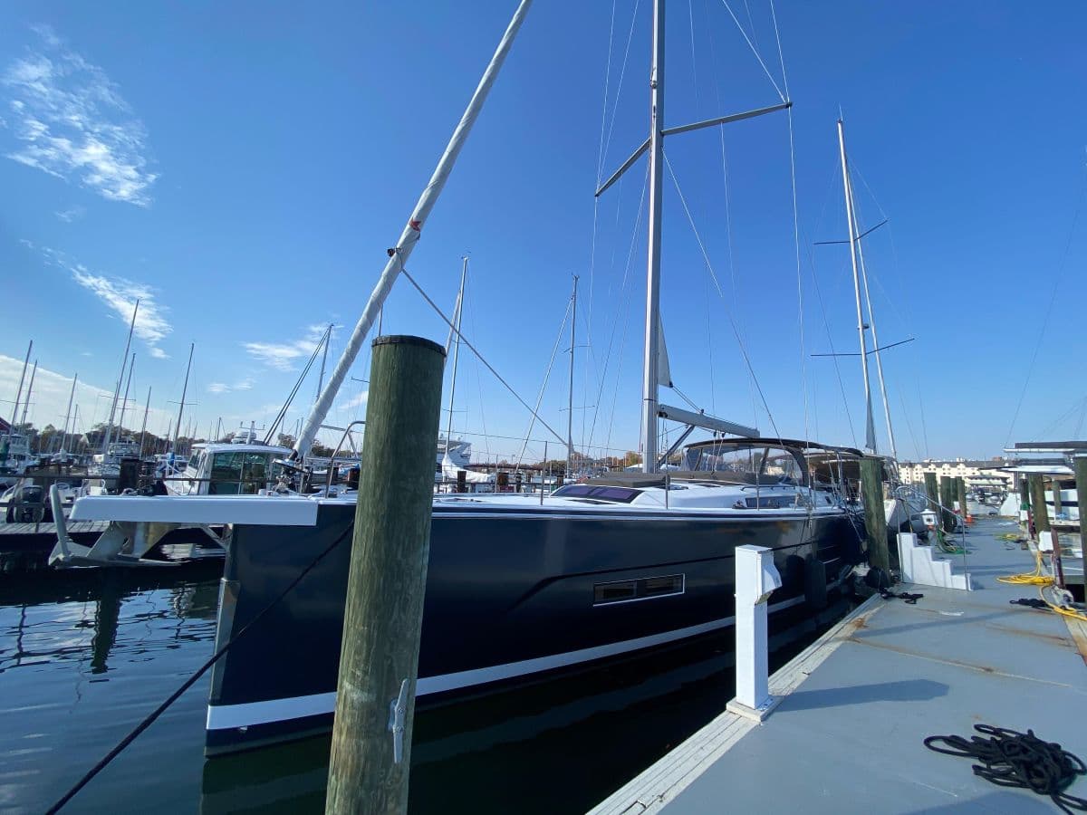 Liliana Bella – Dufour Yachts