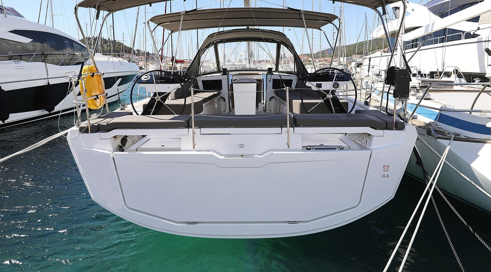 Scooby Doo – Dufour Yachts