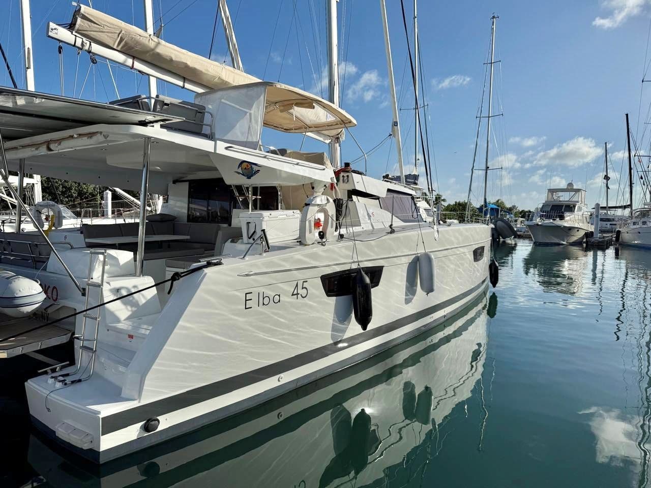 Morskie Oko – Fountaine Pajot