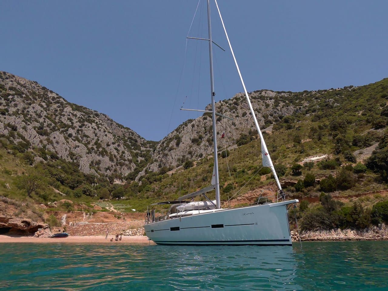 Divna – Dufour Yachts