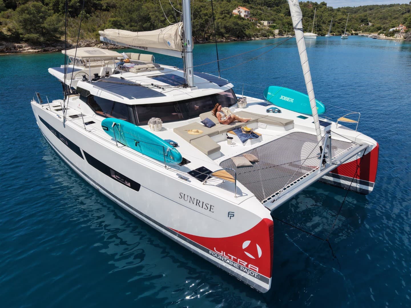 Sunrise – Fountaine Pajot