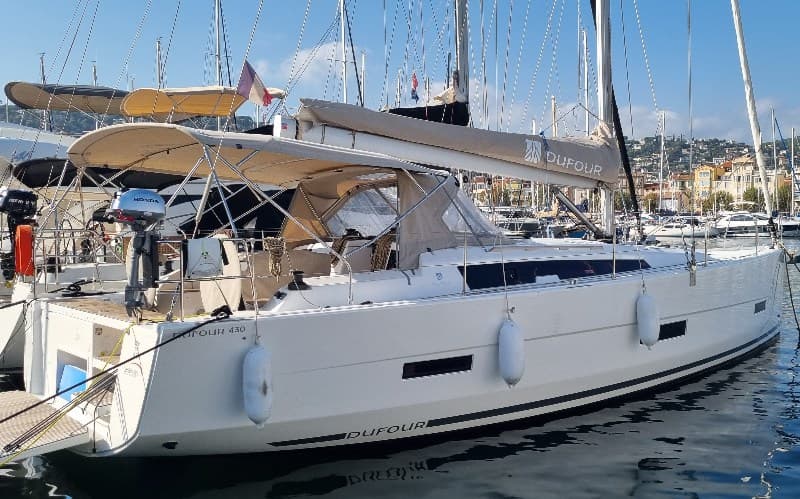 Lucie – Dufour Yachts