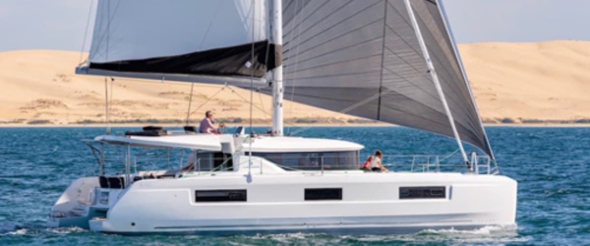Sail Away – Lagoon-Bénéteau