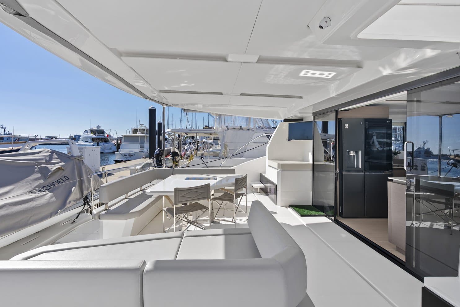 Nauti Cat