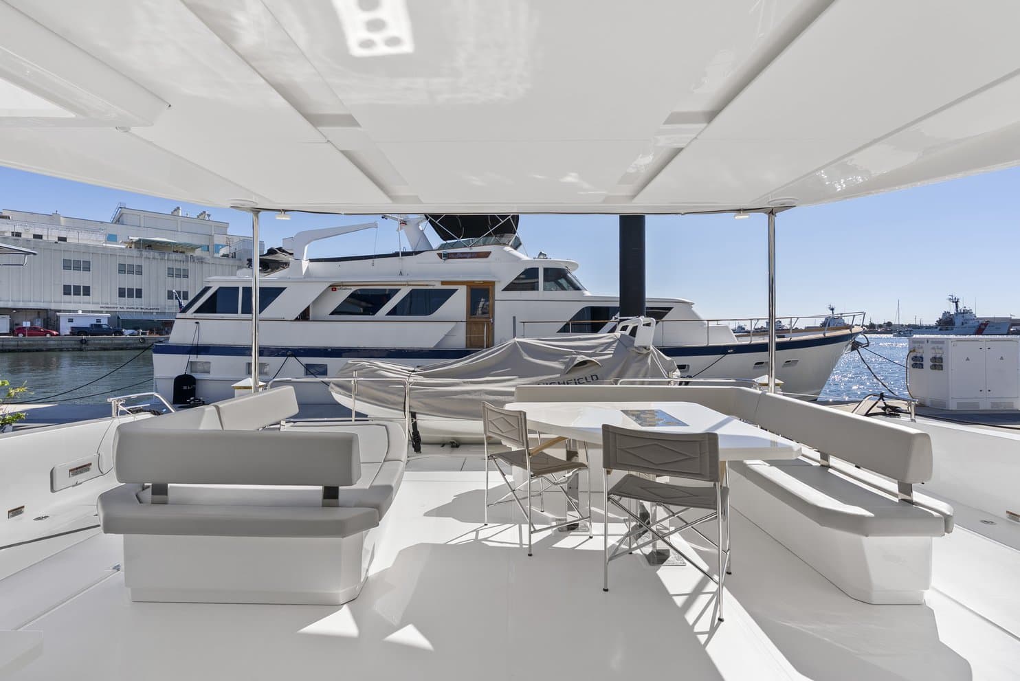 Nauti Cat