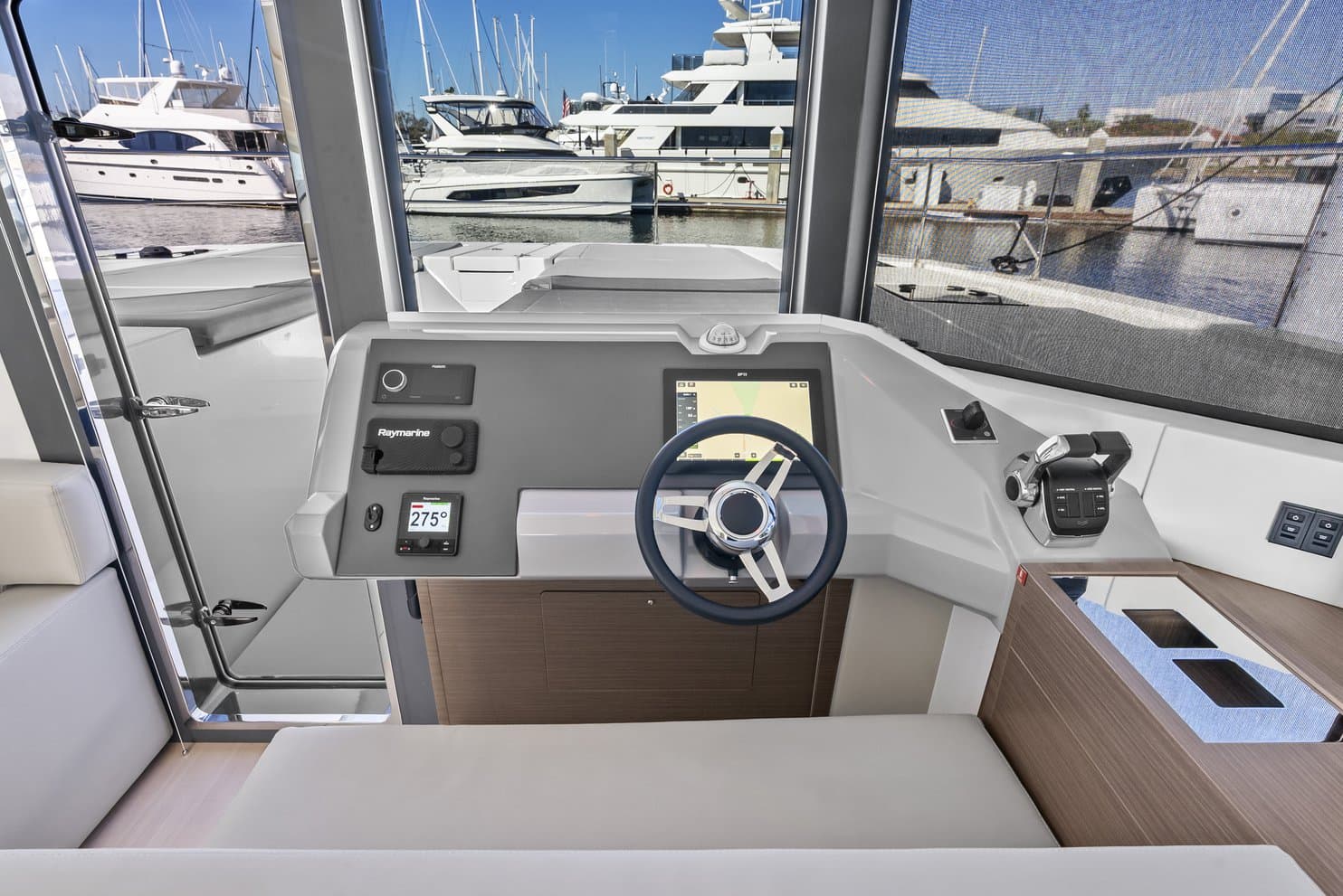 Nauti Cat