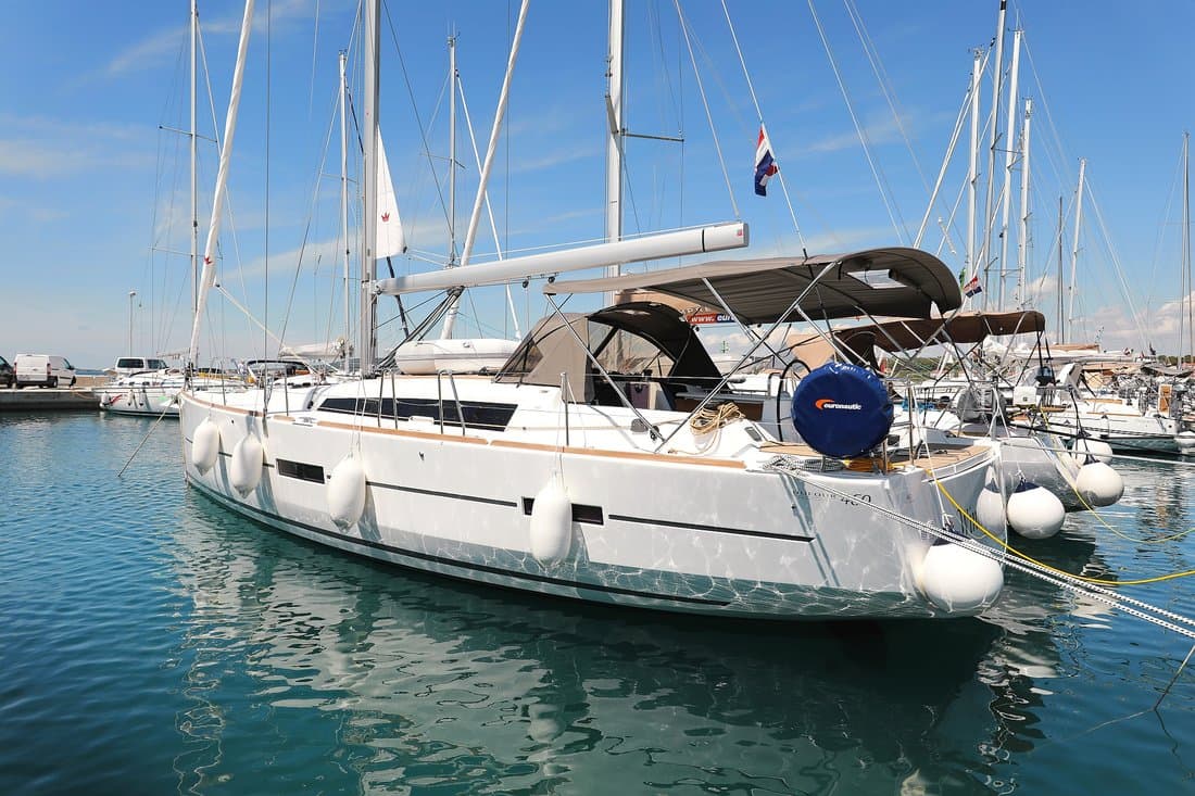 SunnyLife – Dufour Yachts