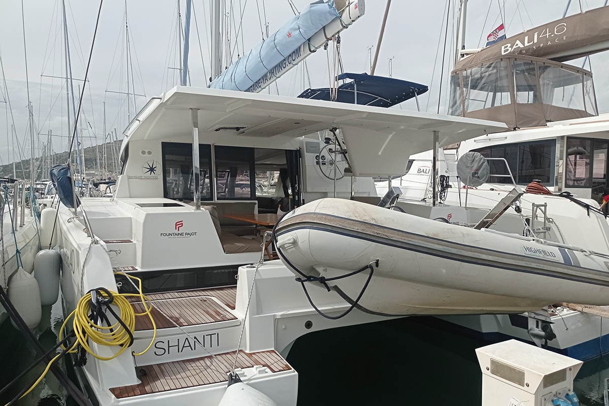 Shanti – Fountaine Pajot