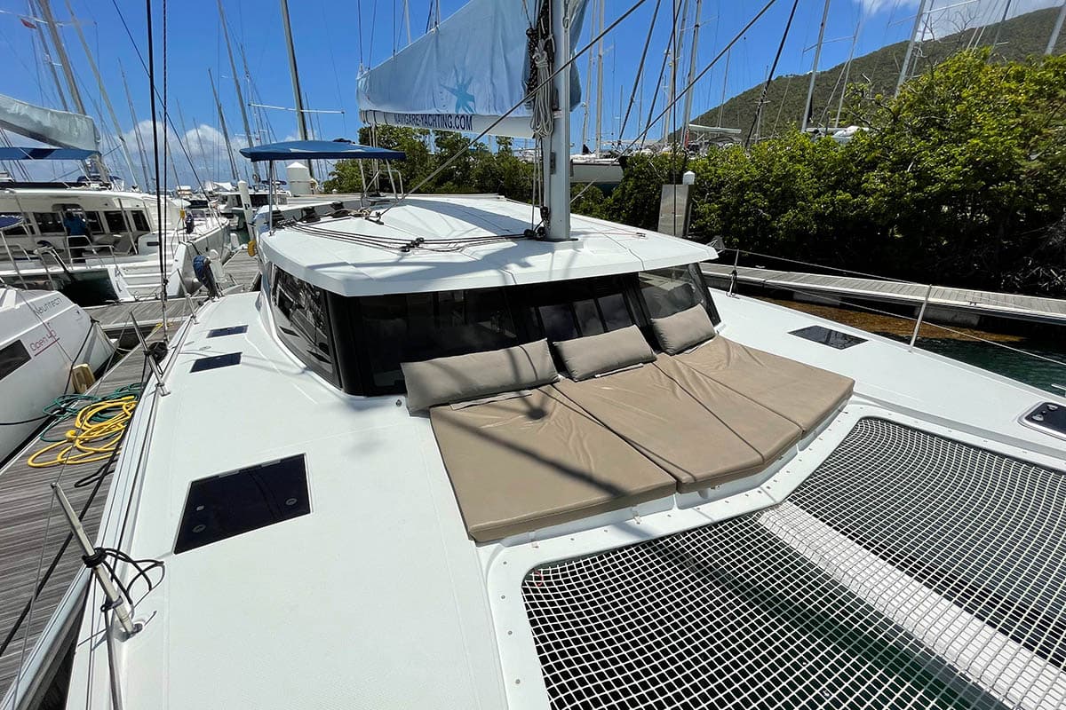 Admira – Fountaine Pajot
