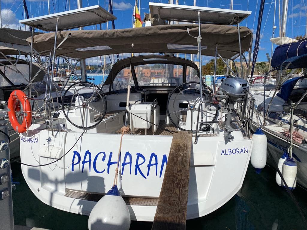Alboran Pacharan (Cabo Verde)