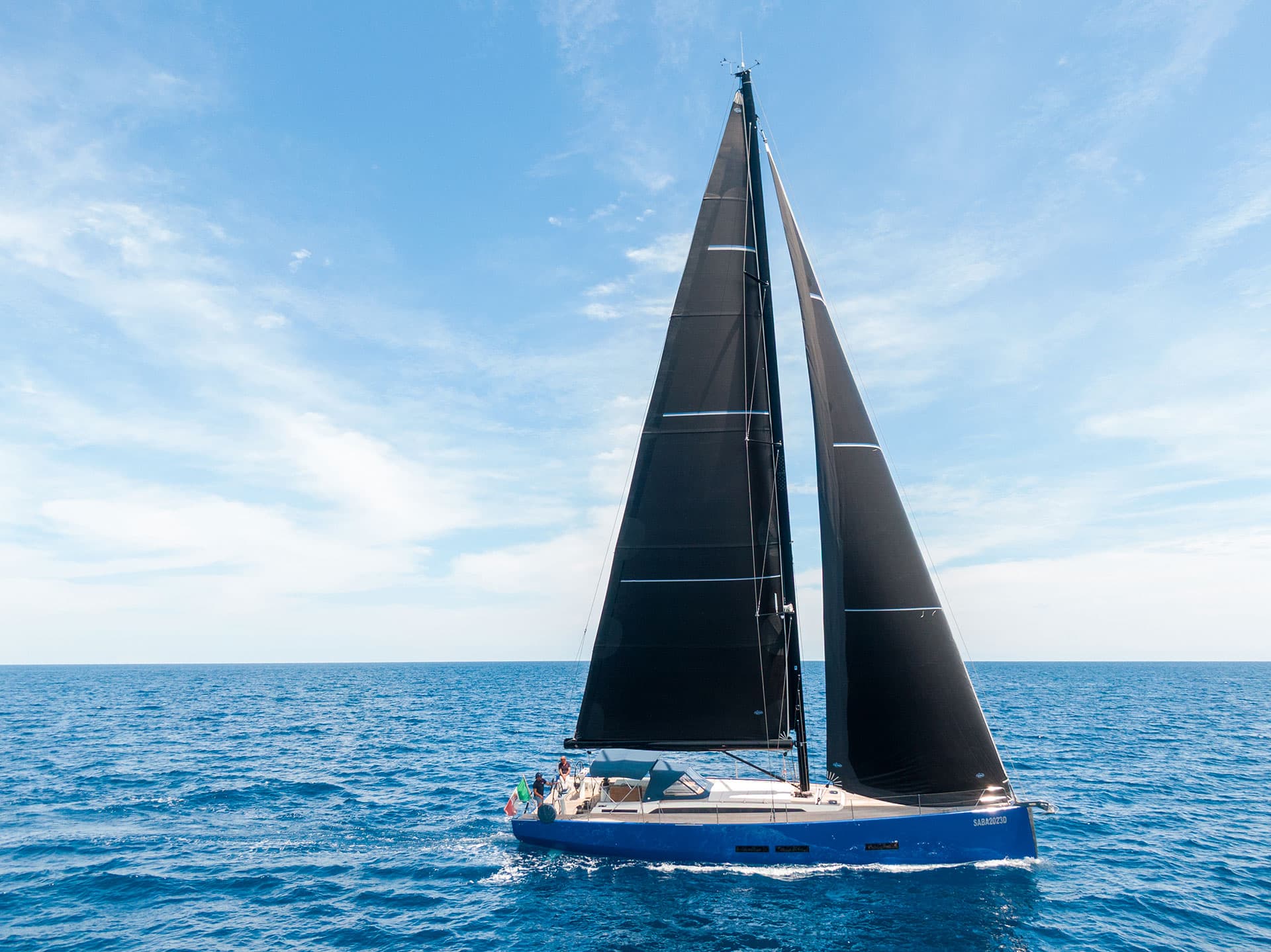 Avalon - Luxury - A/C, Watermaker