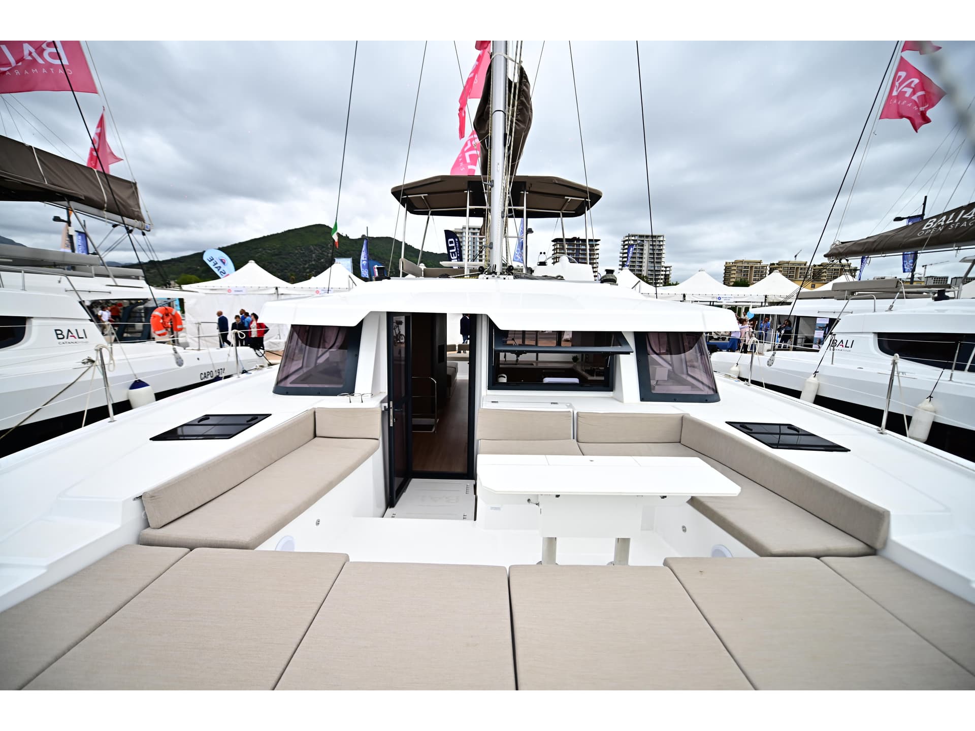 Cloe – Bali Catamarans