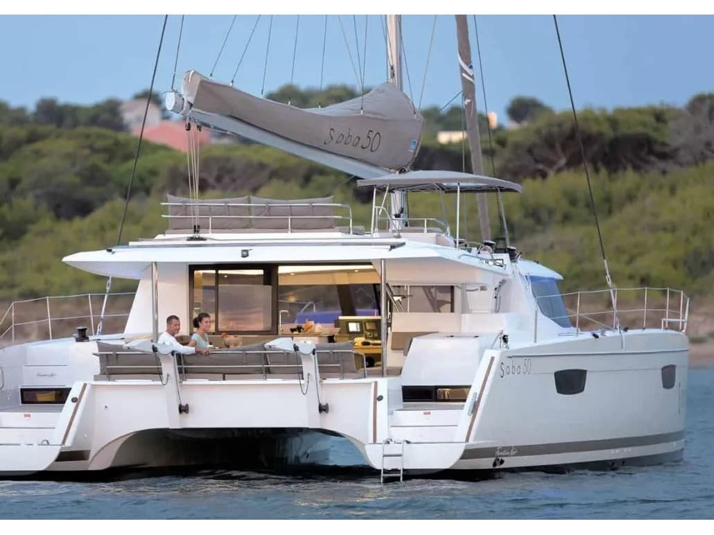 Bicos – Fountaine Pajot