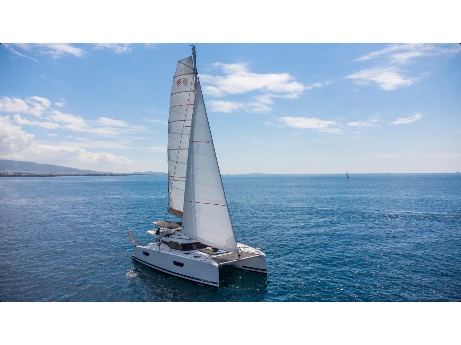 NEFELI – Fountaine Pajot