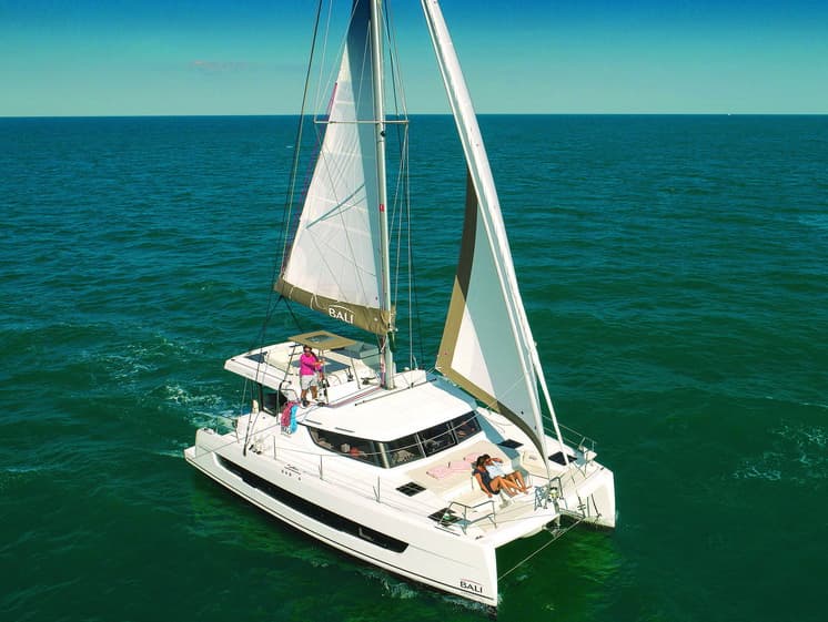 Day Dream – Bali Catamarans