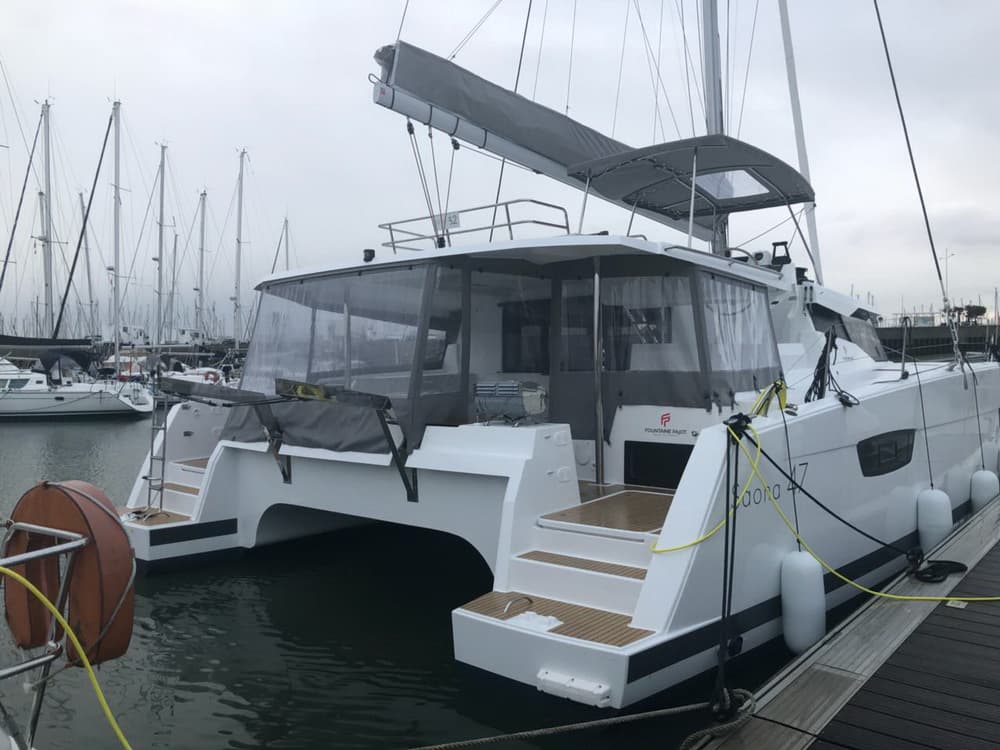 Lucky Alexandra – Fountaine Pajot