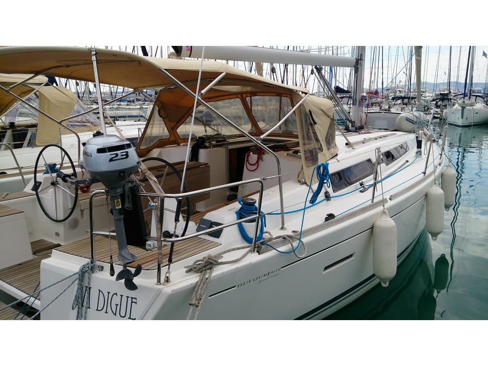 La Digue – Dufour Yachts