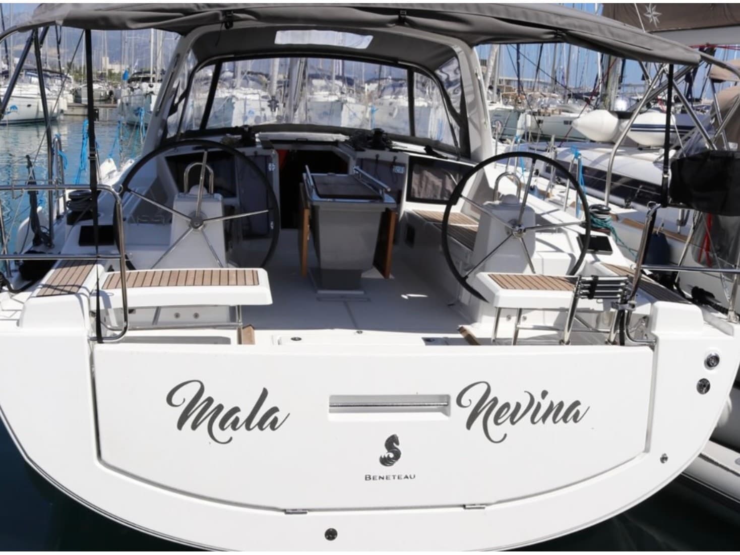 MALA NEVINA – Beneteau