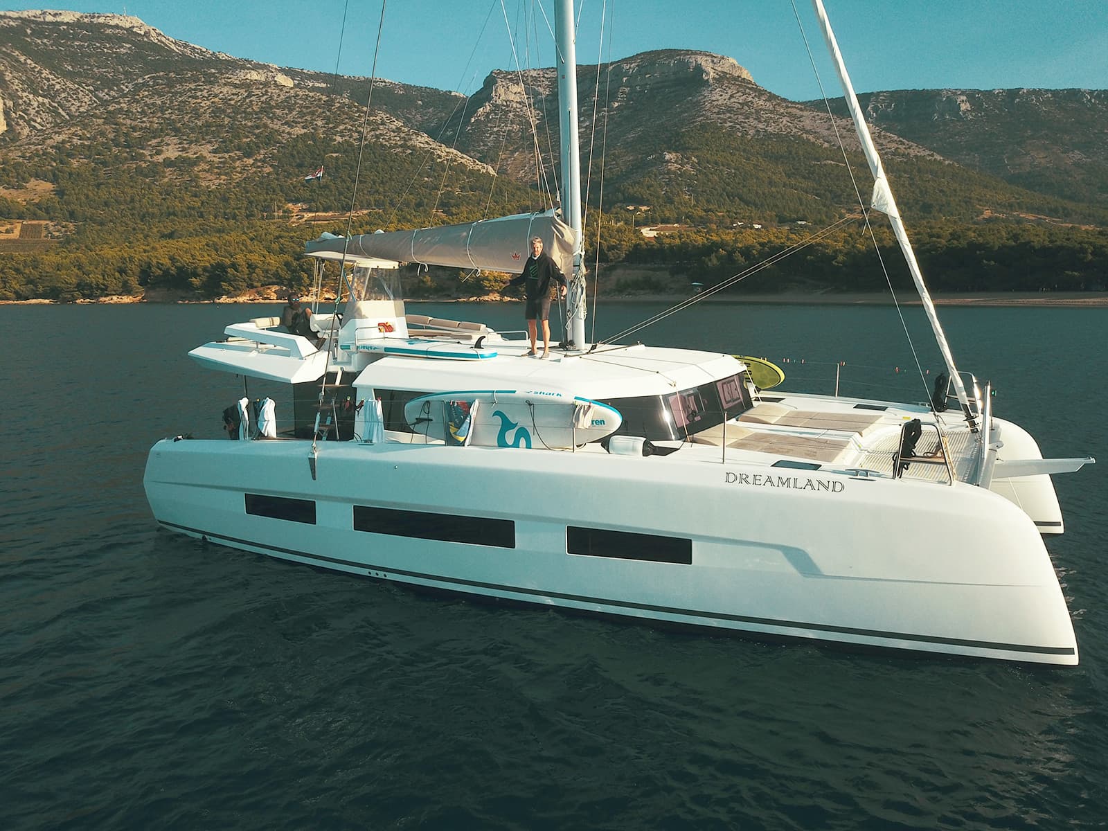 SEAVEN – Dufour Yachts