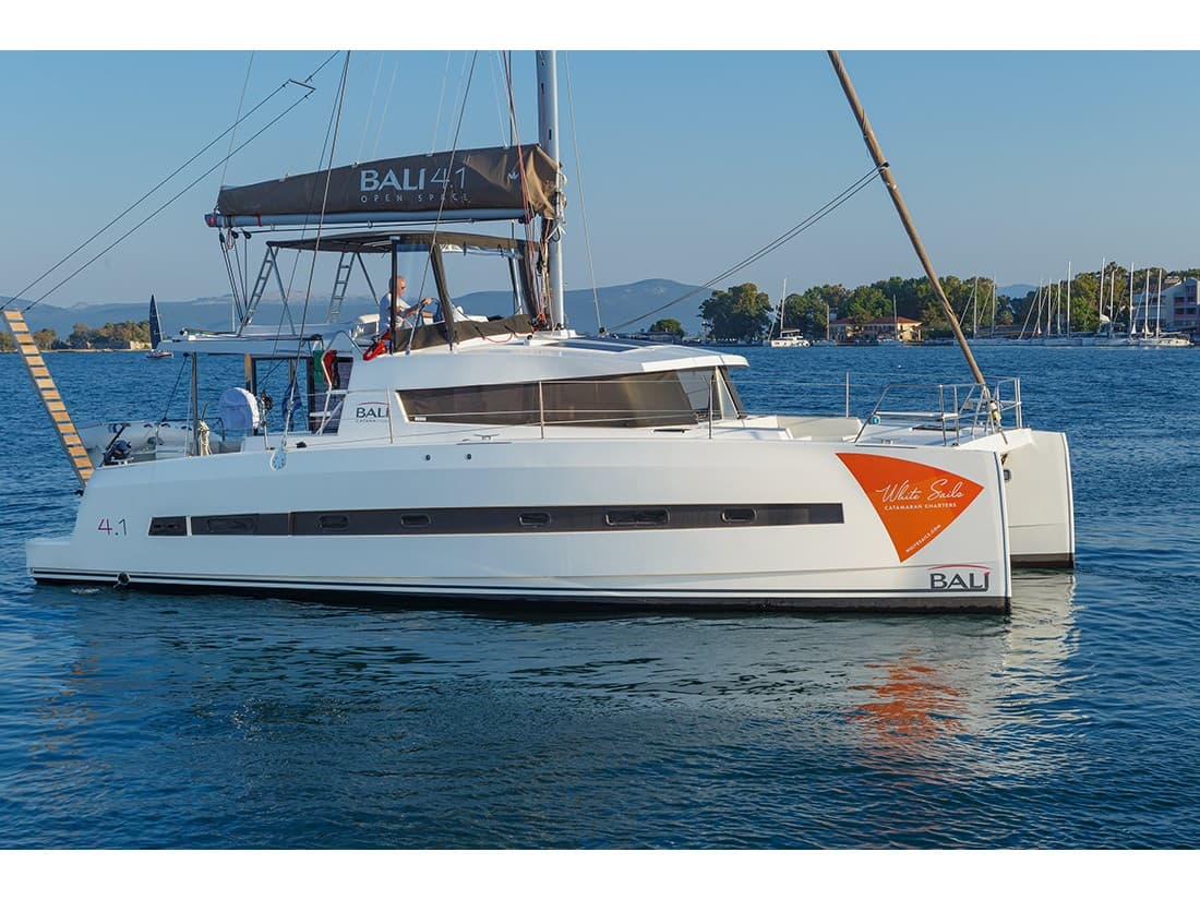 Paspartu | A/C generator watermaker – Bali Catamarans