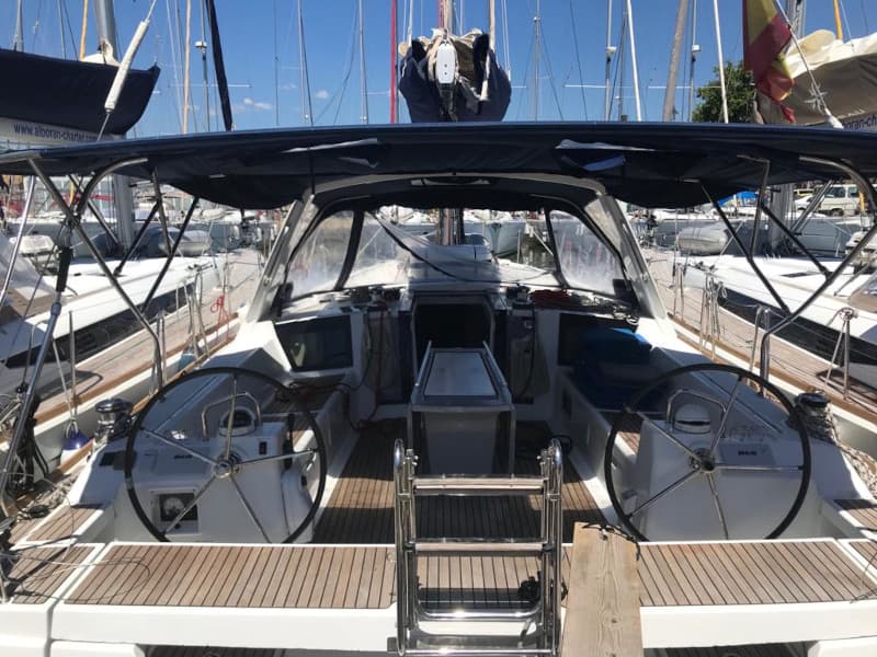 Alboran Gin Tonic (Majorca) – Beneteau
