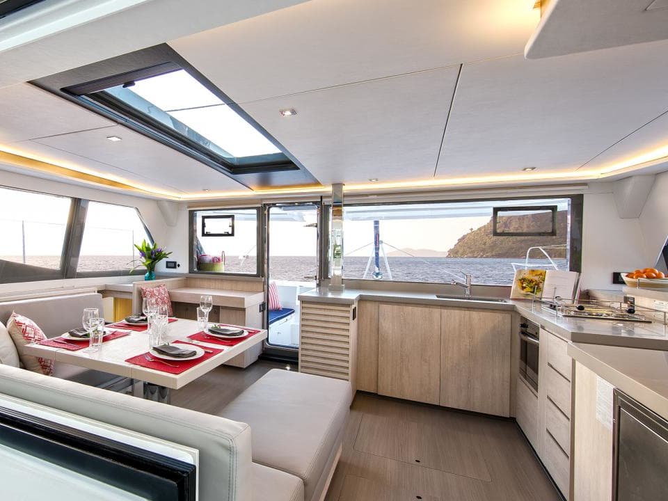 Moorings 4500L Crewed