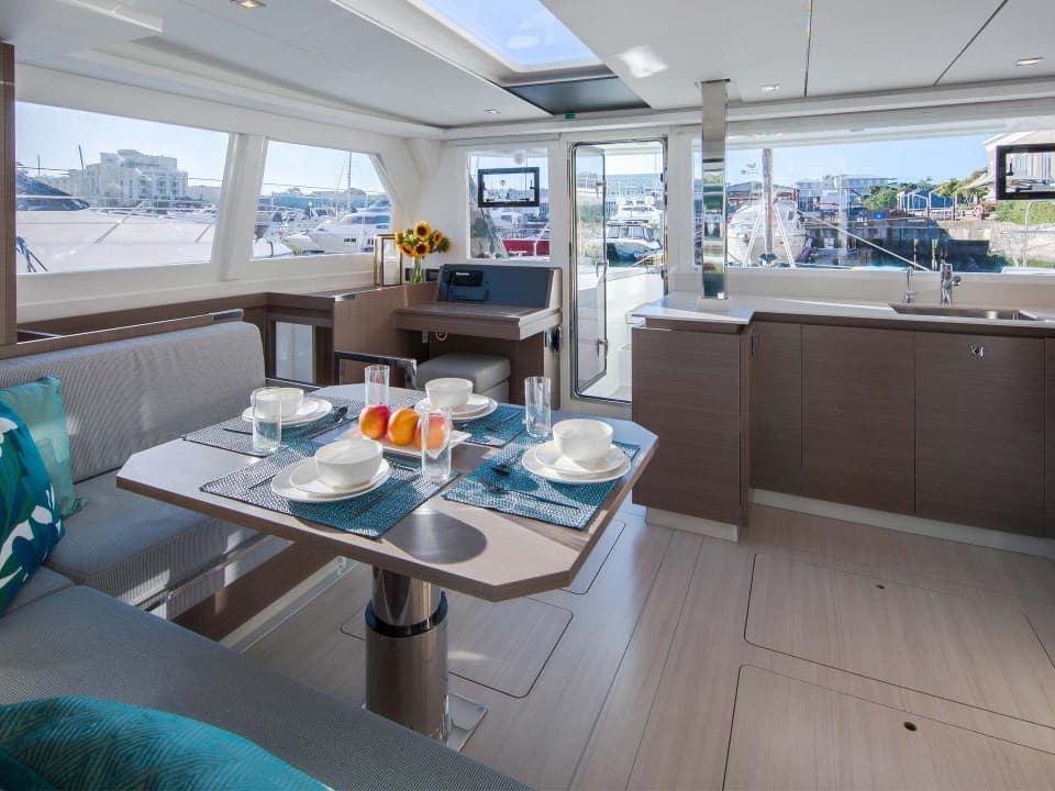 Moorings 4200/4 Club