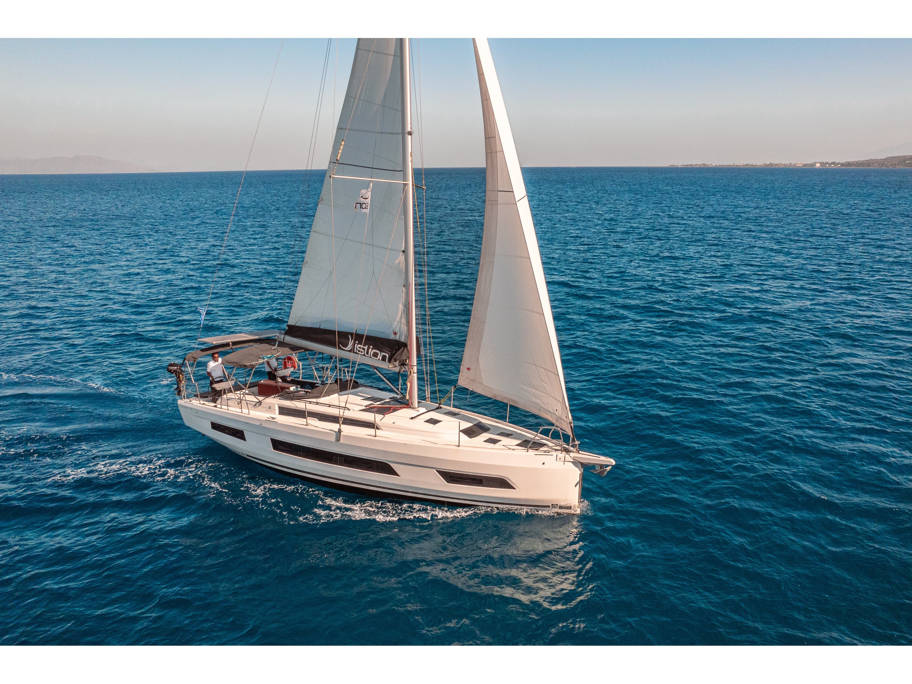 Grace – Dufour Yachts
