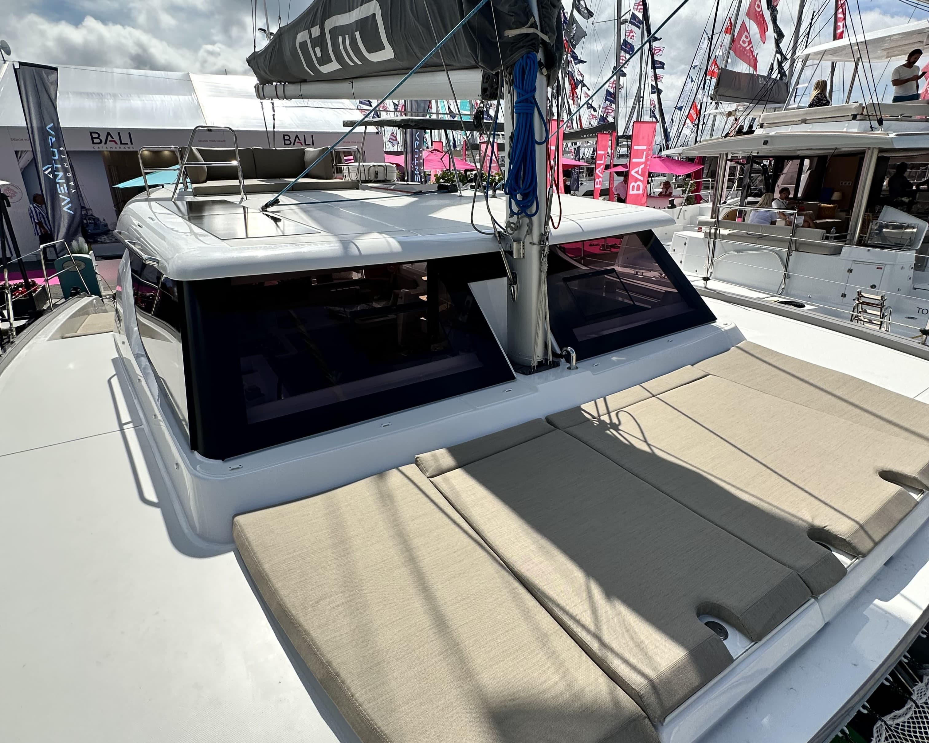 YaMas – Aventura Catamarans