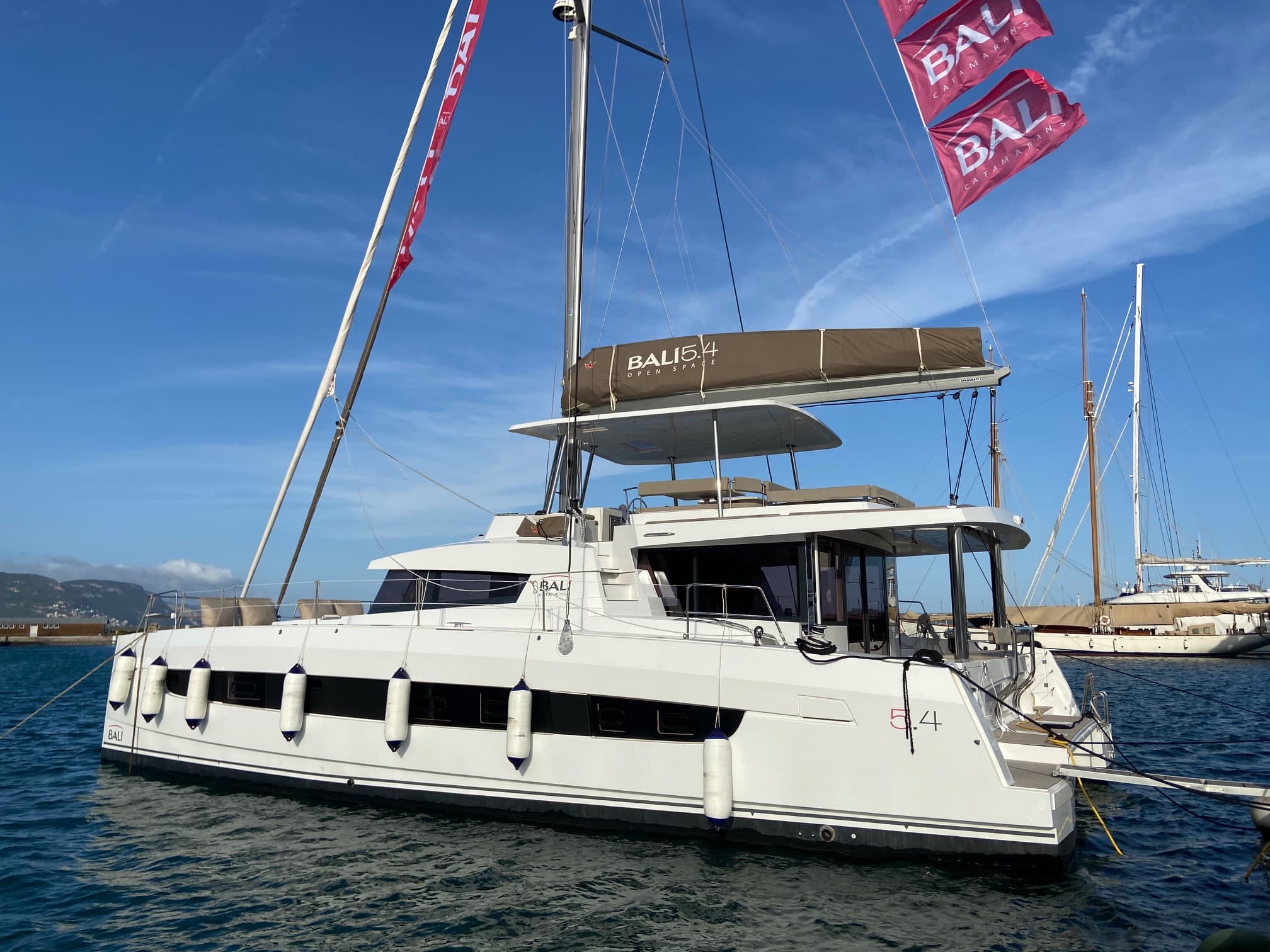 Alfa.bm2 – Bali Catamarans
