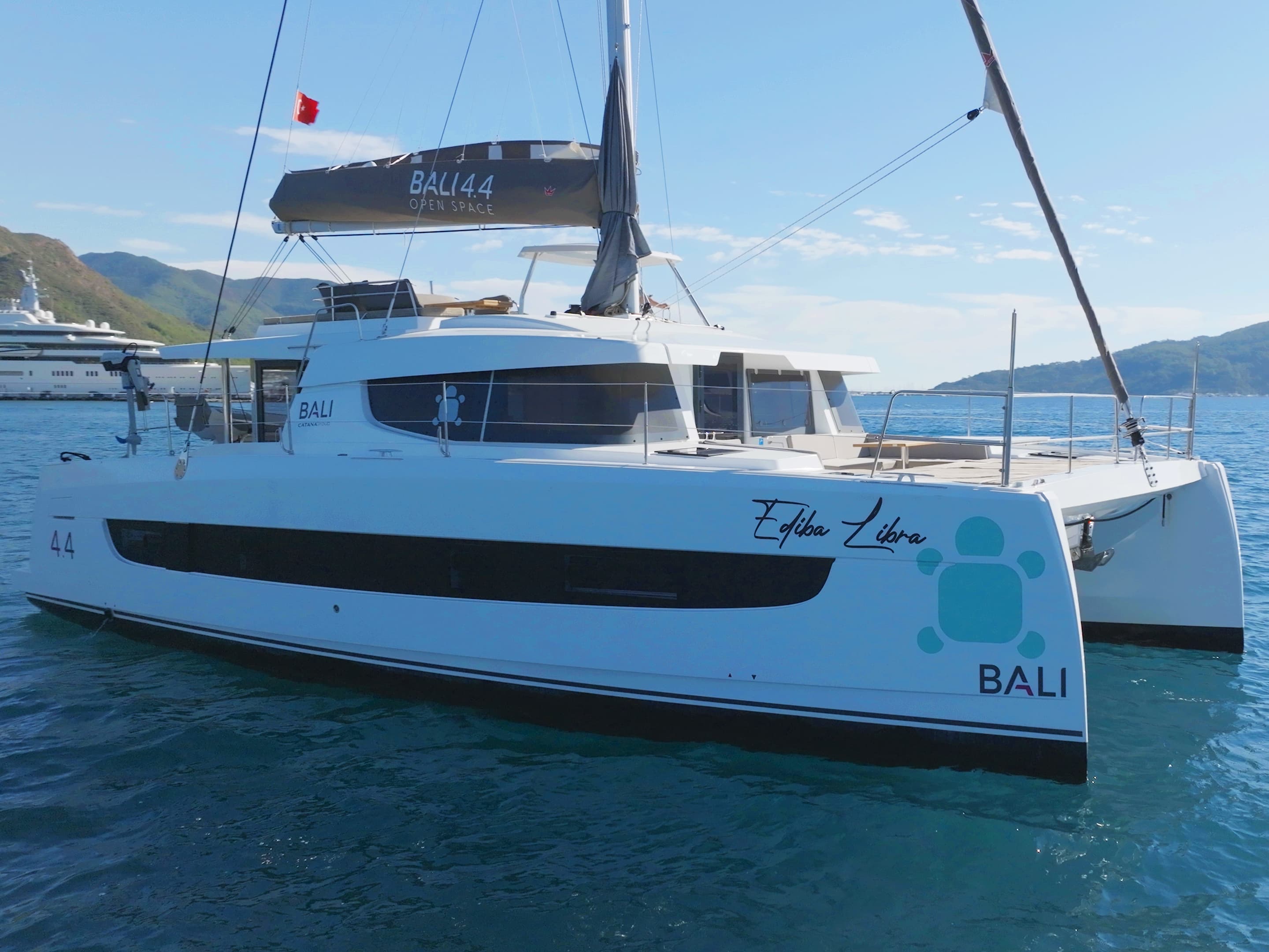 Libra – Bali Catamarans