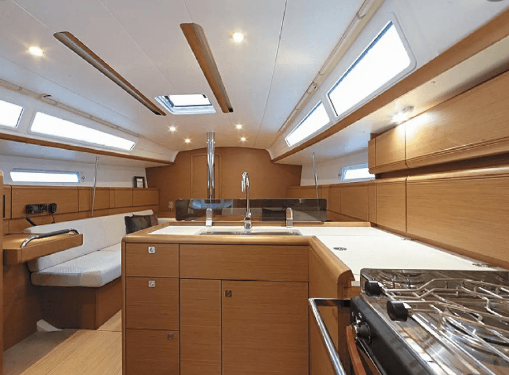 Sunsail 38.0 Classic