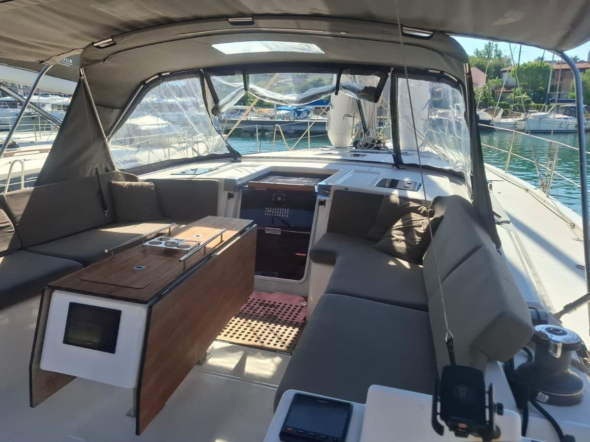 Atua – Dufour Yachts