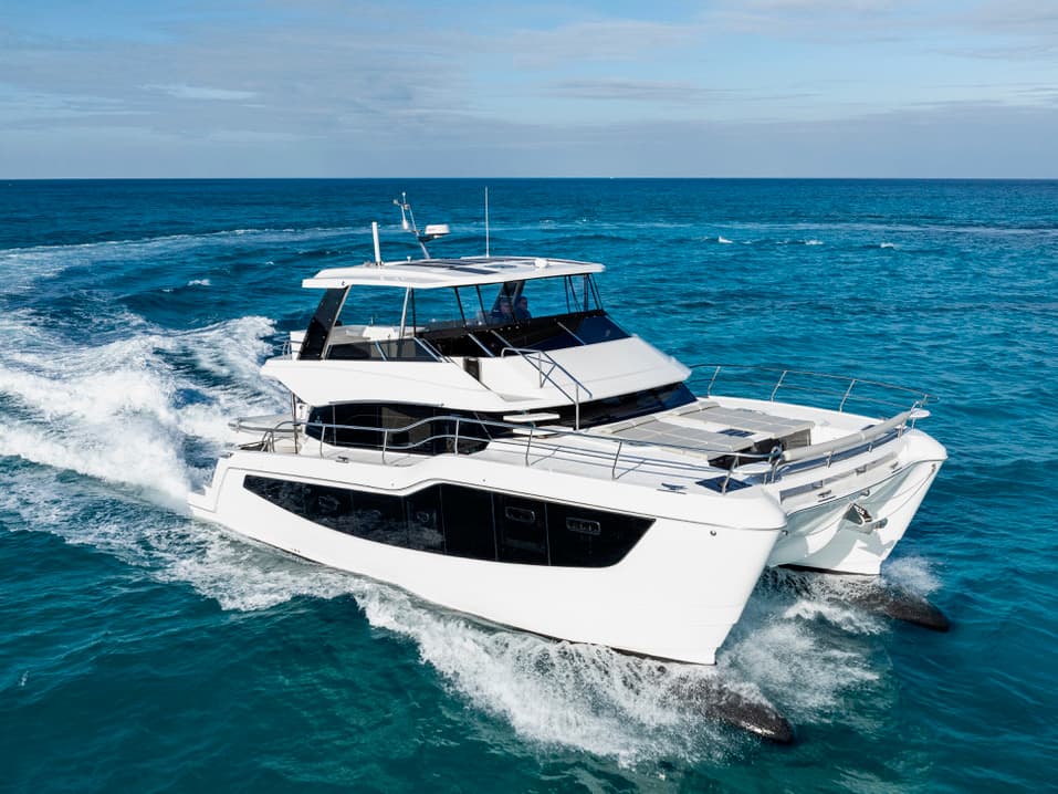 Lucy – Aquila Yachts