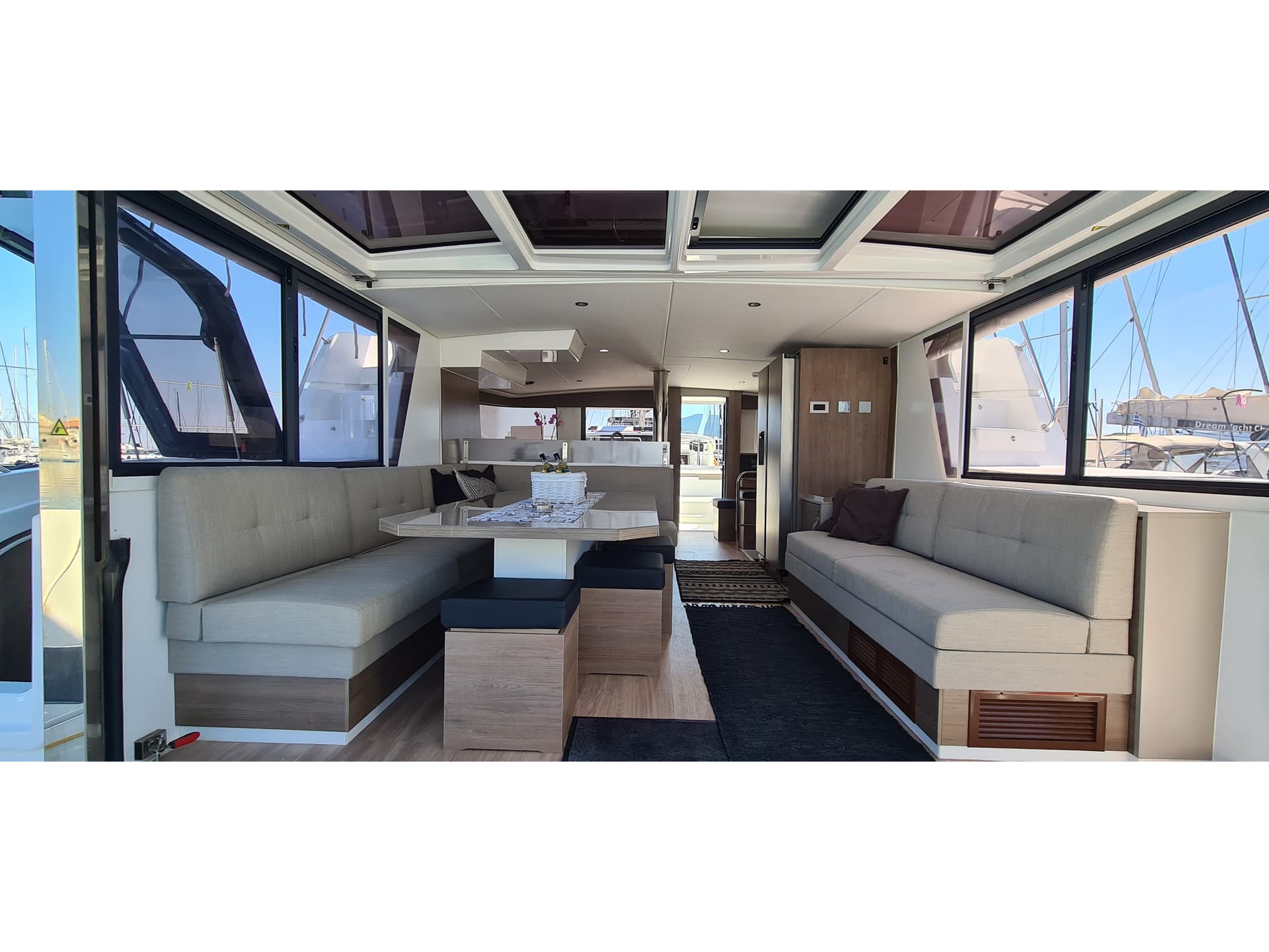 AMMOS V - Fully Equipped