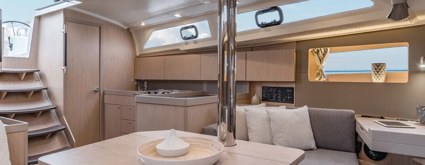 Sunsail 41.1 Classic