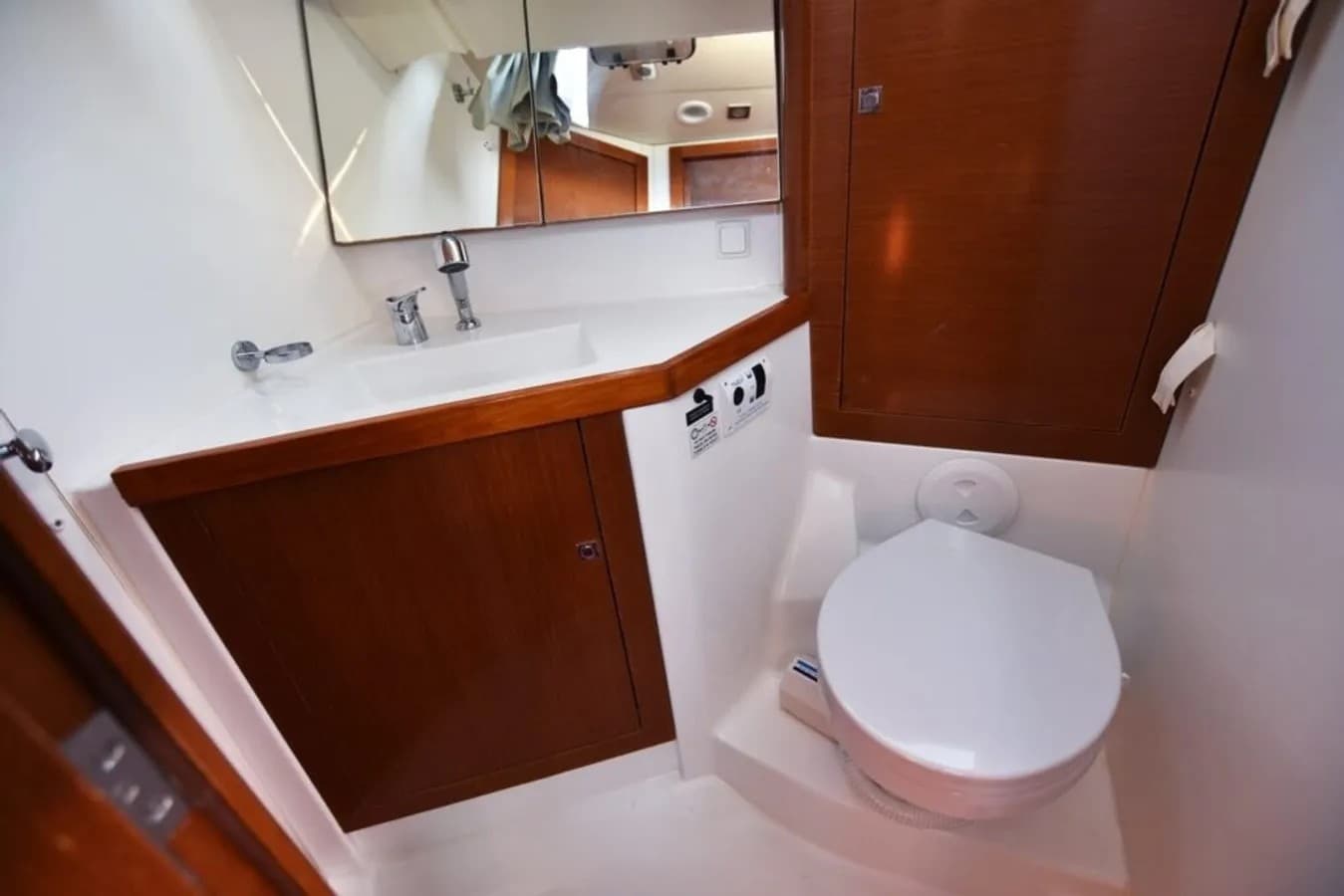 Oceanis 45 Built 2012