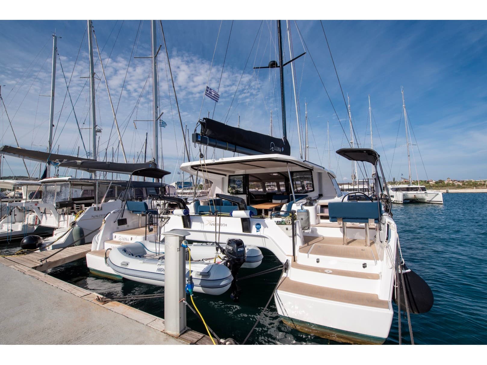 Luna – Catamarans Nautitech