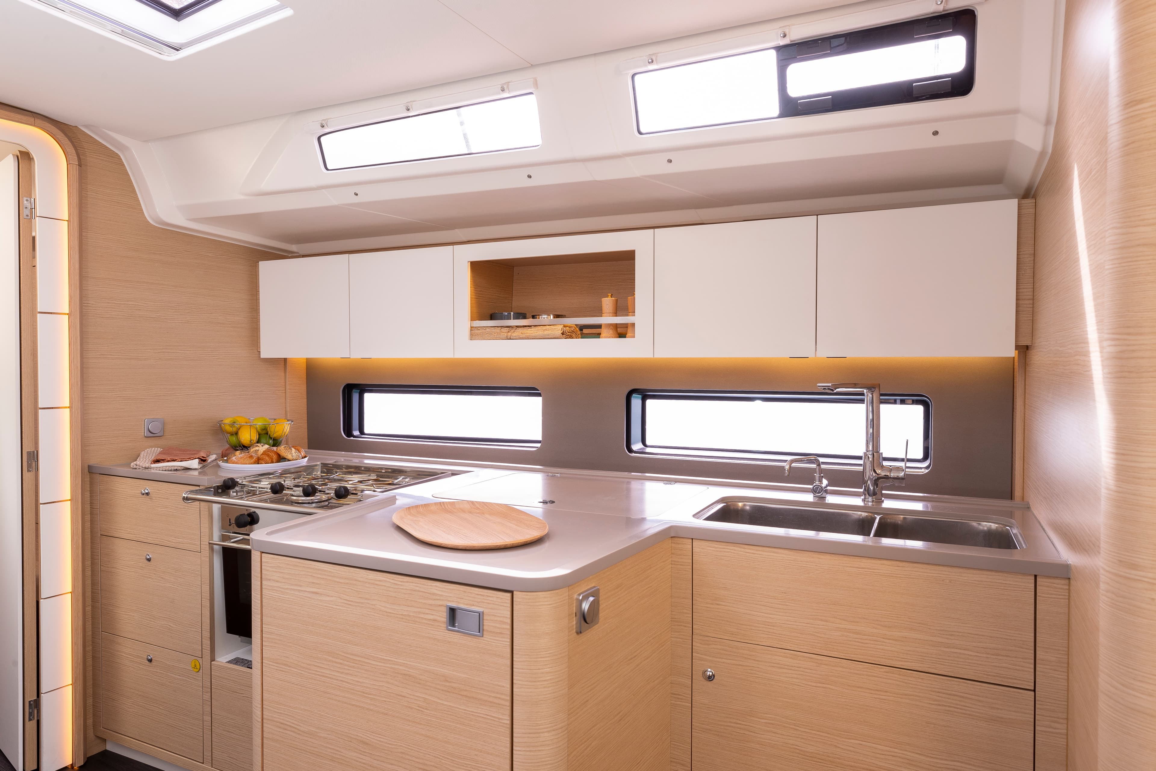 Sunsail 44.3 Premium Plus