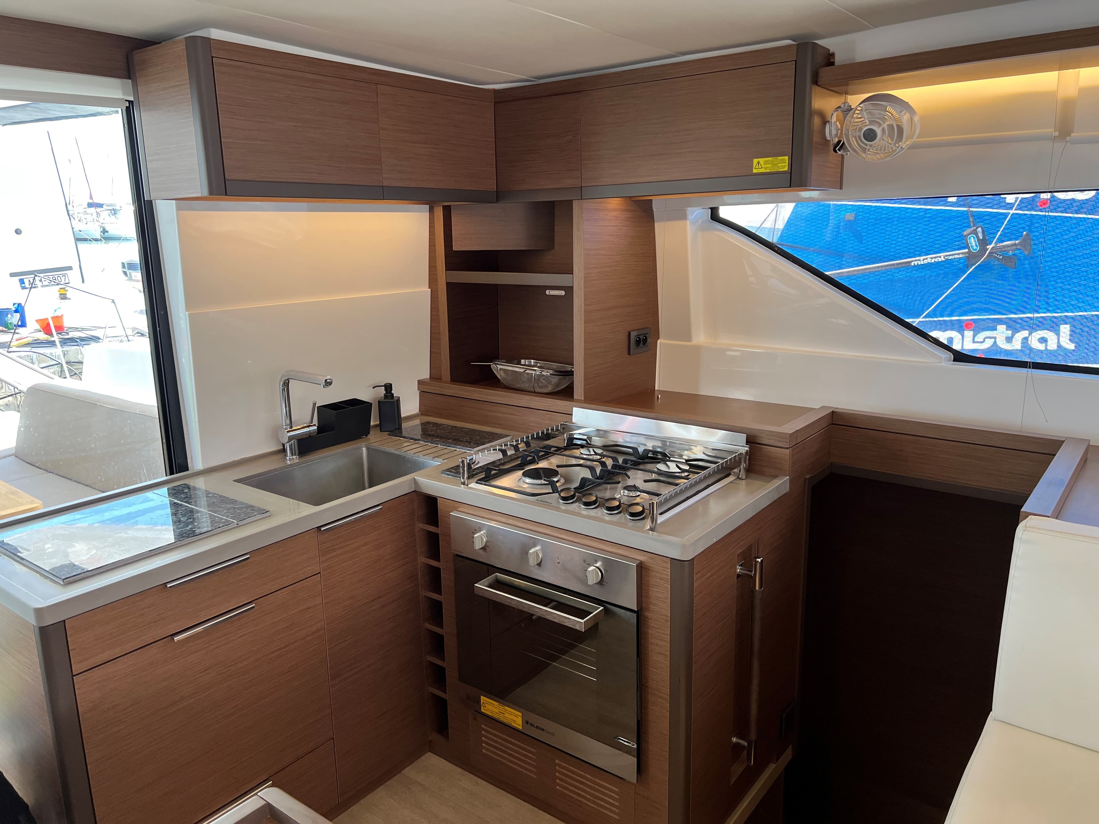 Margeo XVI (A/C - Generator - Water Maker - dishwasher)