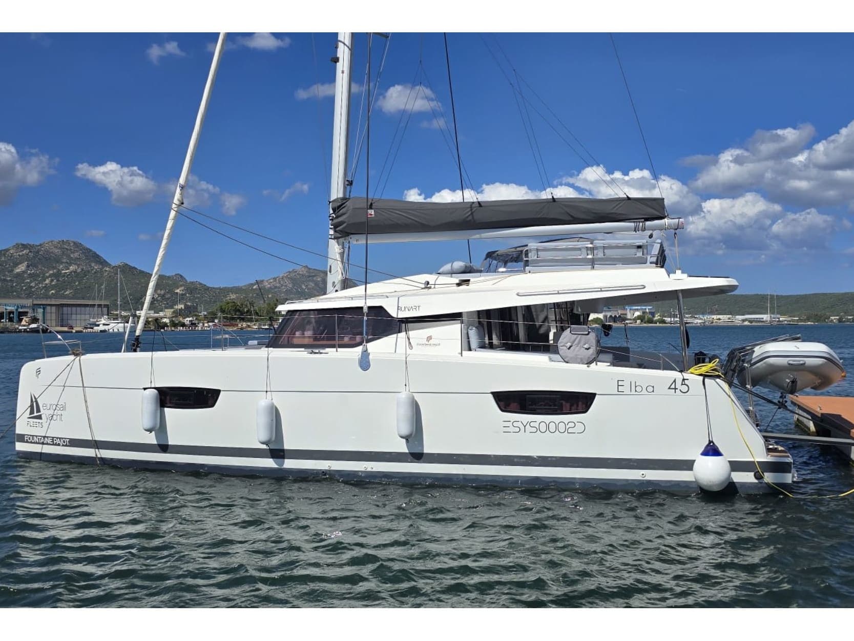 Ruinart – Fountaine Pajot